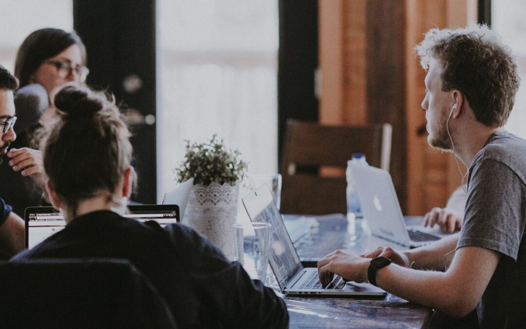 Meetings: Mehr schreiben und weniger reden